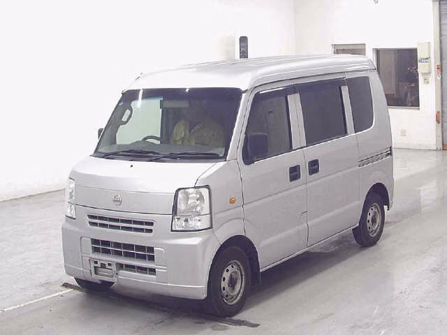 NISSAN NV100 CLIPPER