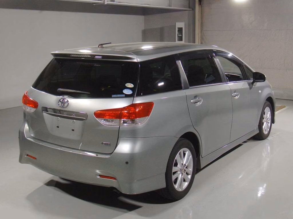 TOYOTA WISH