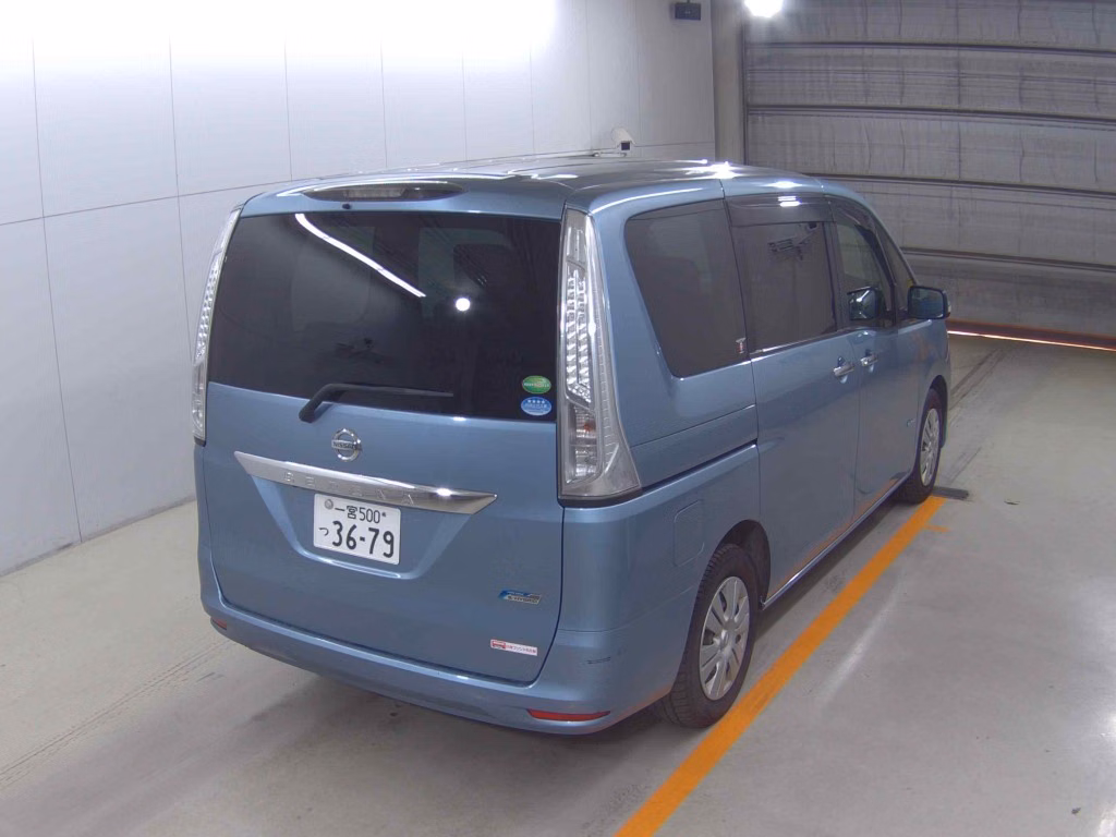 NISSAN SERENA