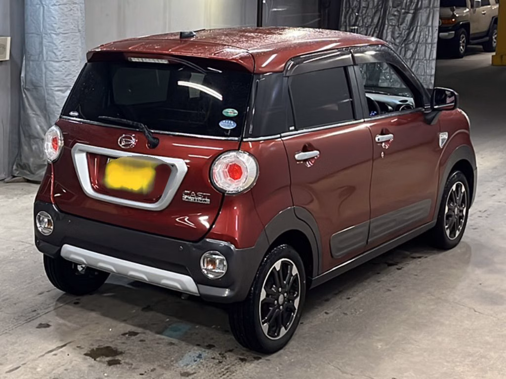 DAIHATSU CAST