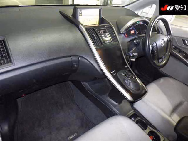 TOYOTA SAI