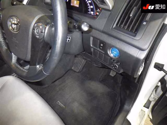 TOYOTA SAI