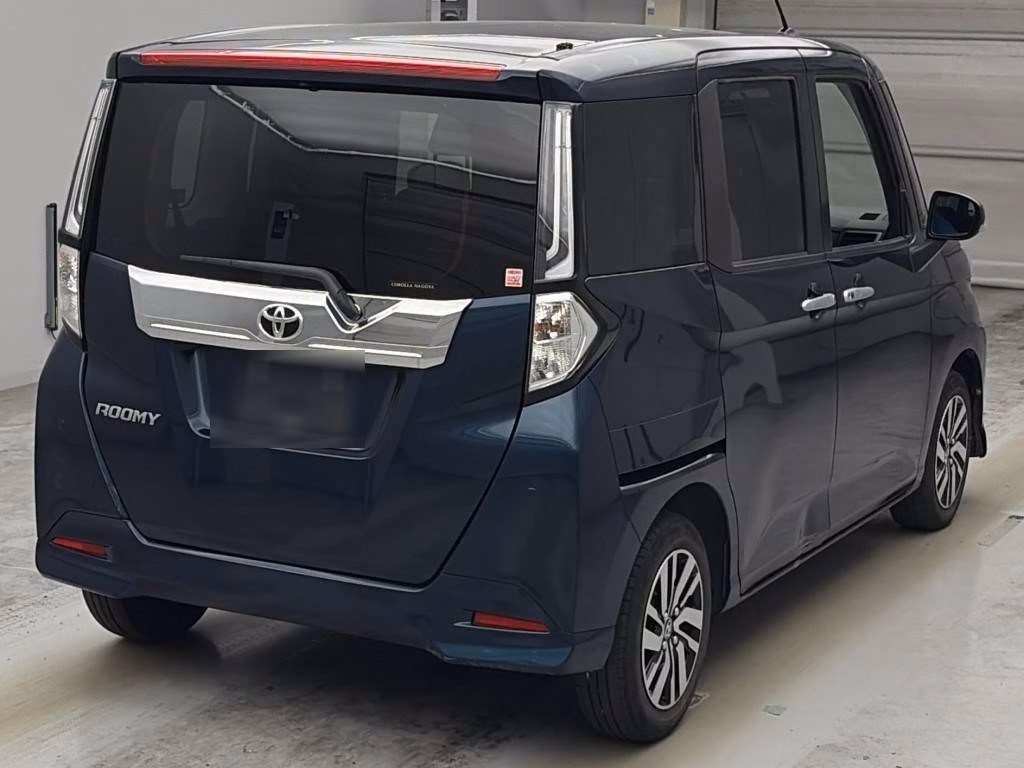 TOYOTA ROOMY