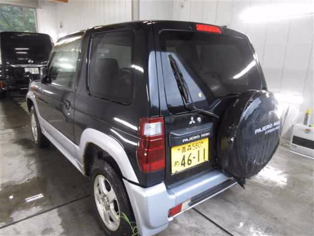 MITSUBISHI PAJERO MINI