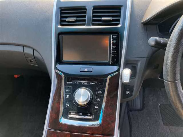 TOYOTA SAI