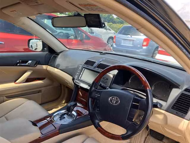 TOYOTA MARK X