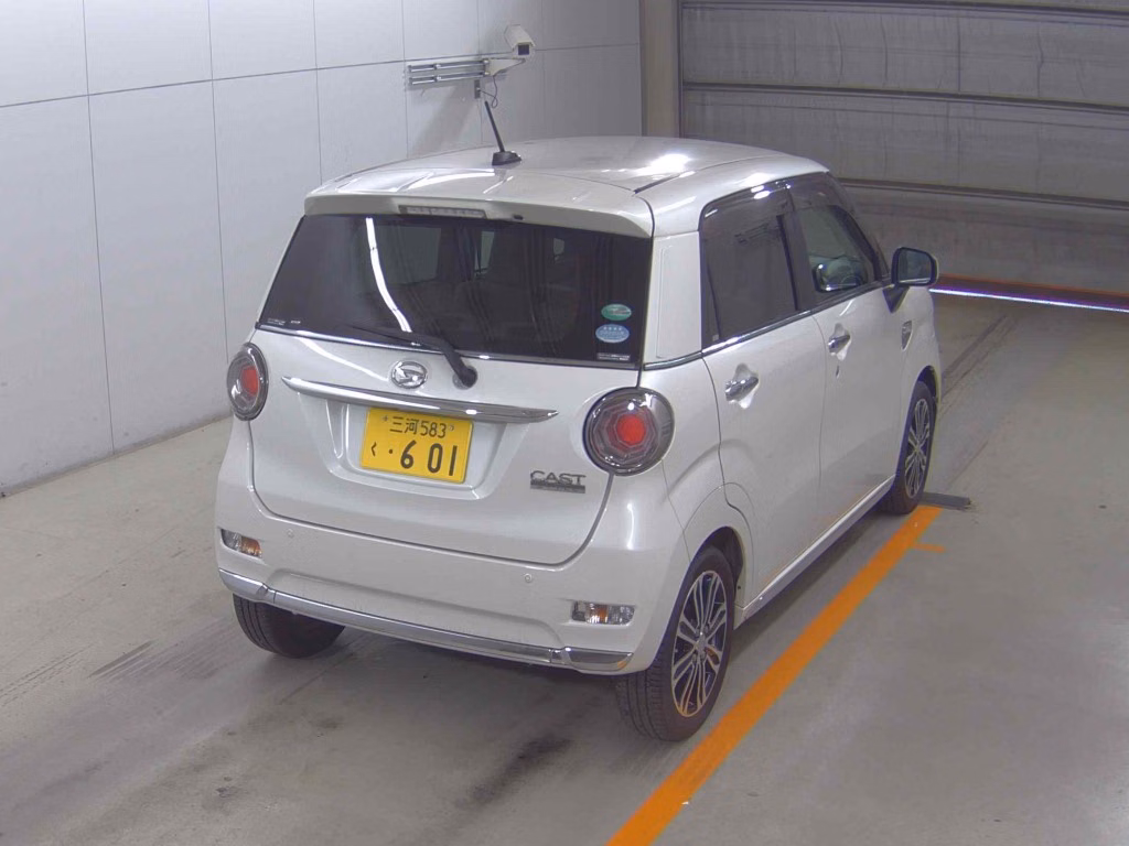 DAIHATSU CAST