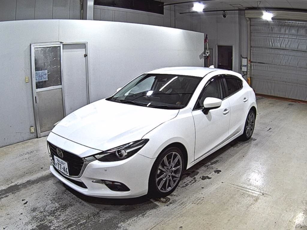 MAZDA AXELA
