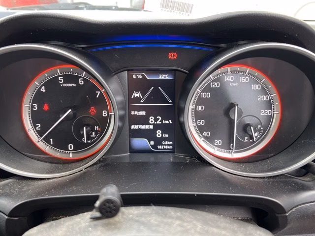 SUZUKI SWIFT