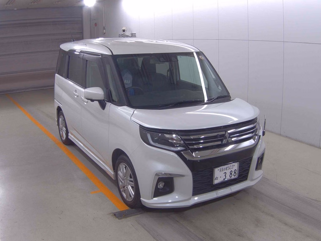 MITSUBISHI DELICA D:2