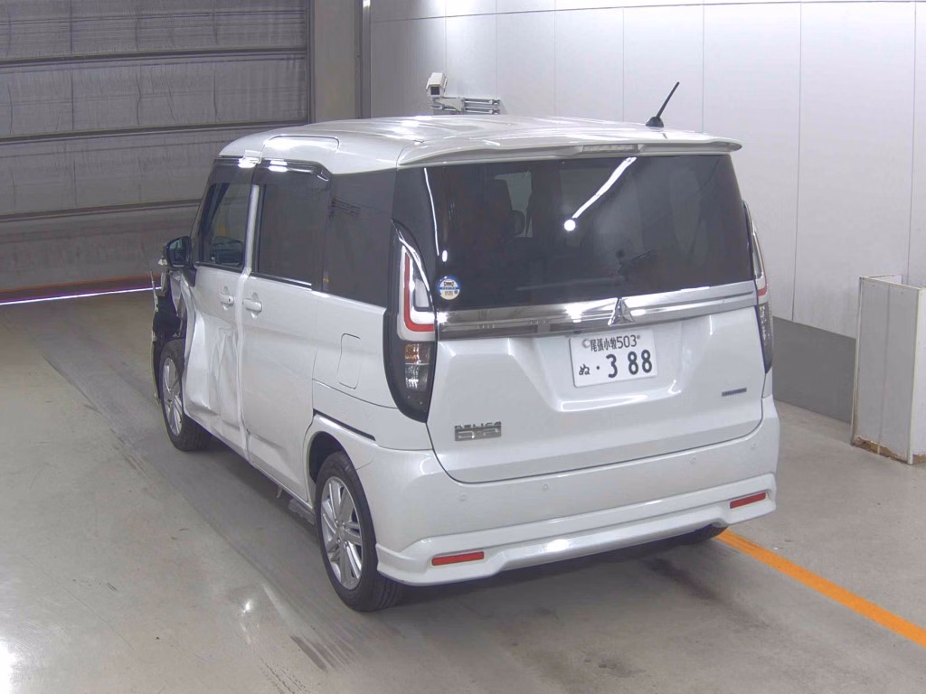 MITSUBISHI DELICA D:2