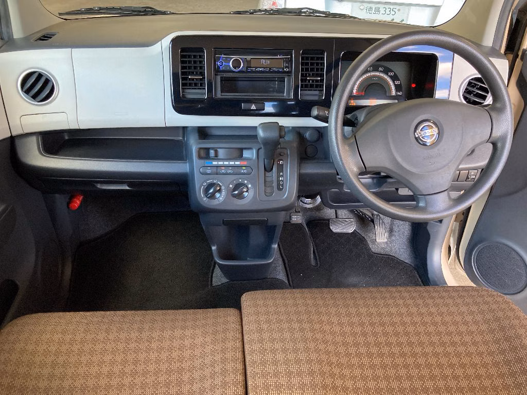 NISSAN MOCO