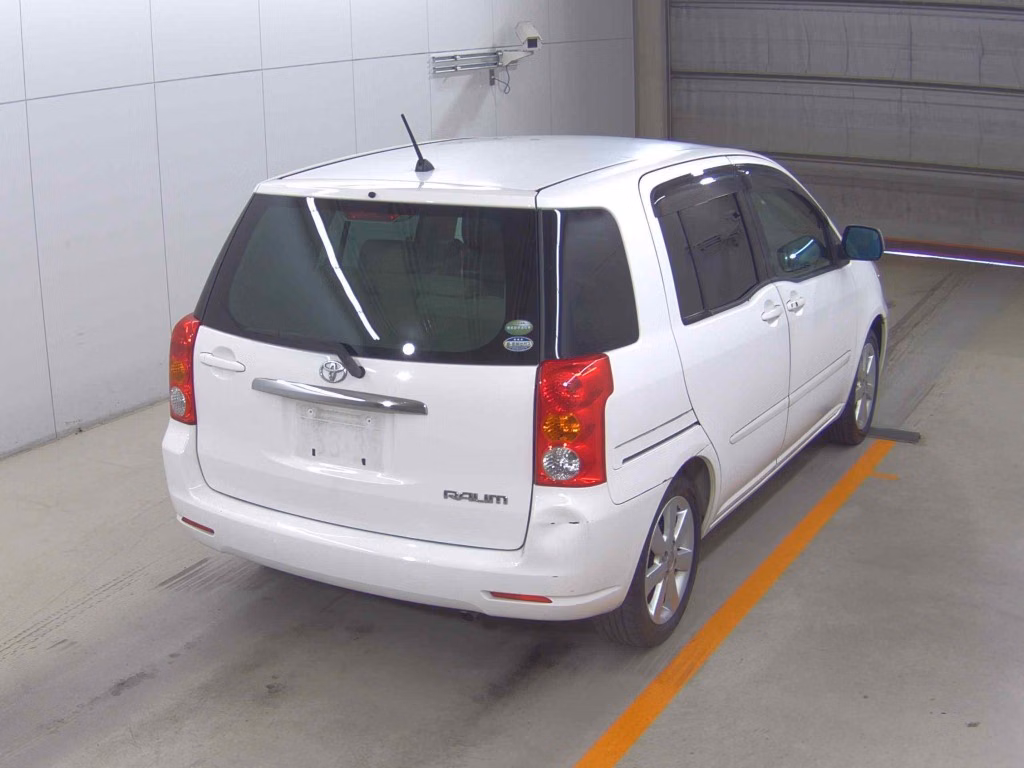TOYOTA RAUM