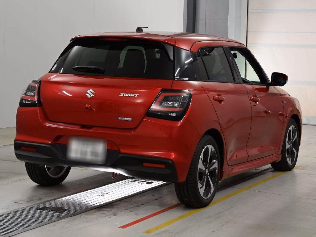 SUZUKI SWIFT
