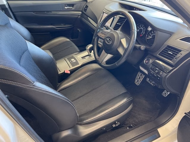 SUBARU LEGACY