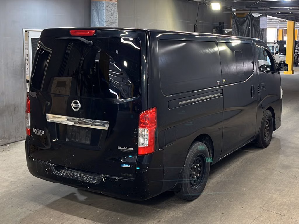 NISSAN NV350 CARAVAN