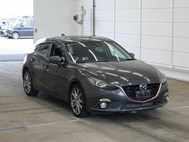 MAZDA AXELA