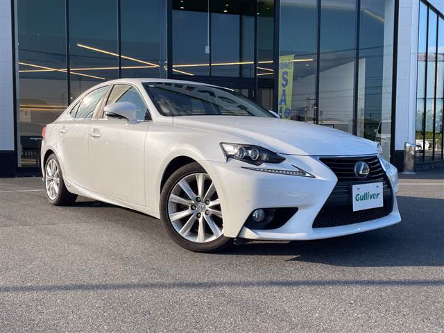 Lexus IS300h