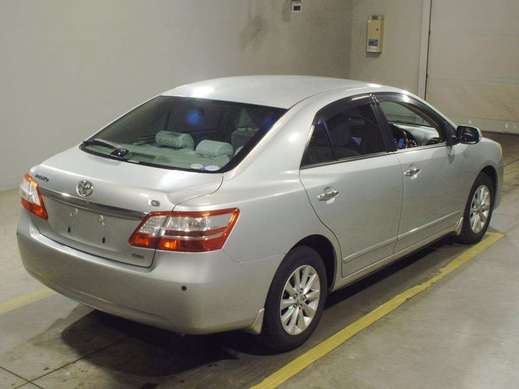 TOYOTA PREMIO