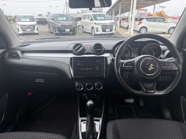 SUZUKI SWIFT