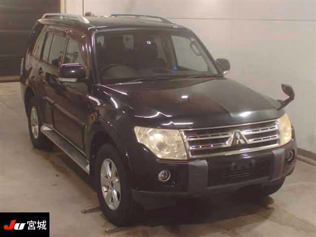 MITSUBISHI PAJERO