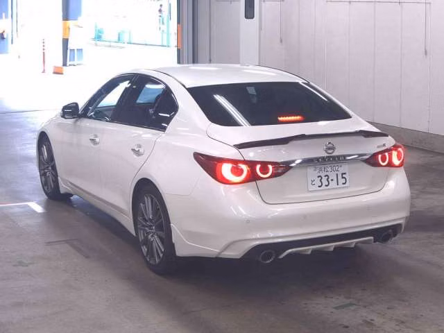 NISSAN SKYLINE