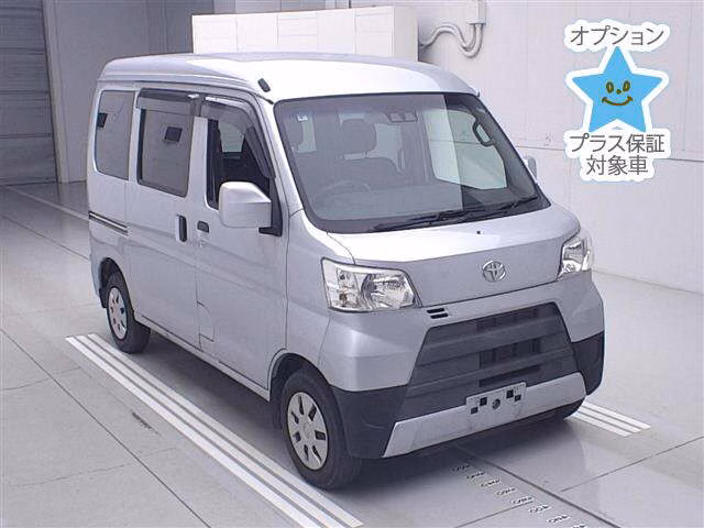 TOYOTA PIXIS VAN