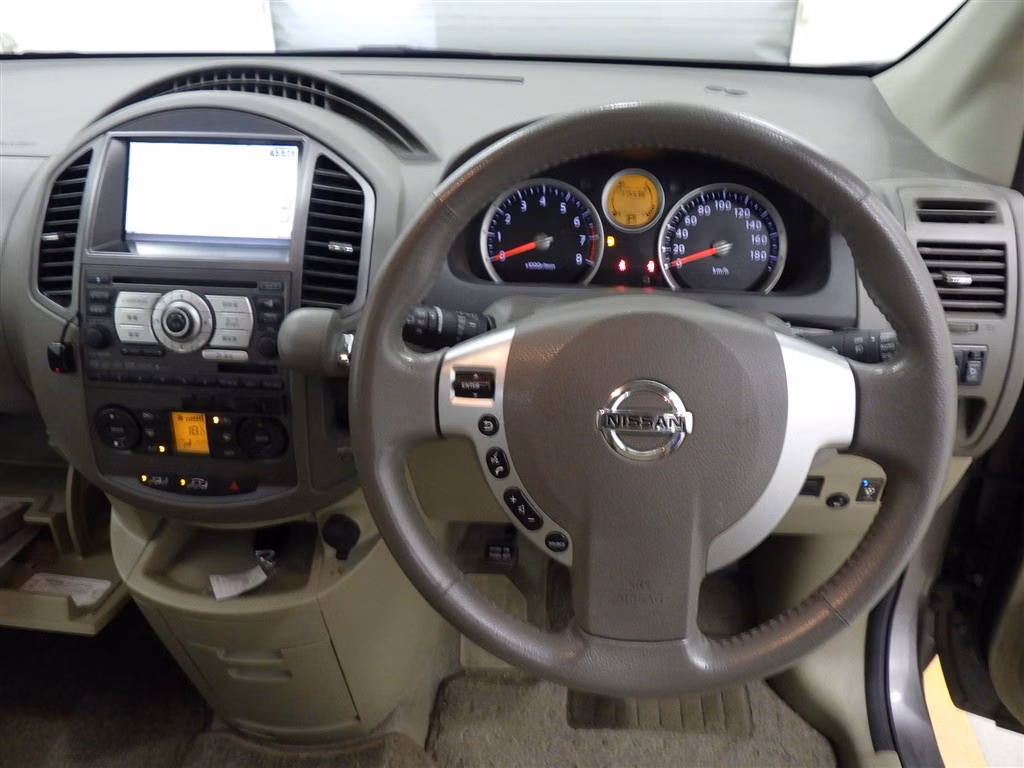 NISSAN LAFESTA