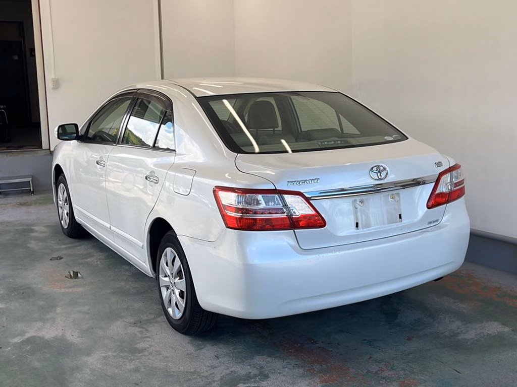 TOYOTA PREMIO