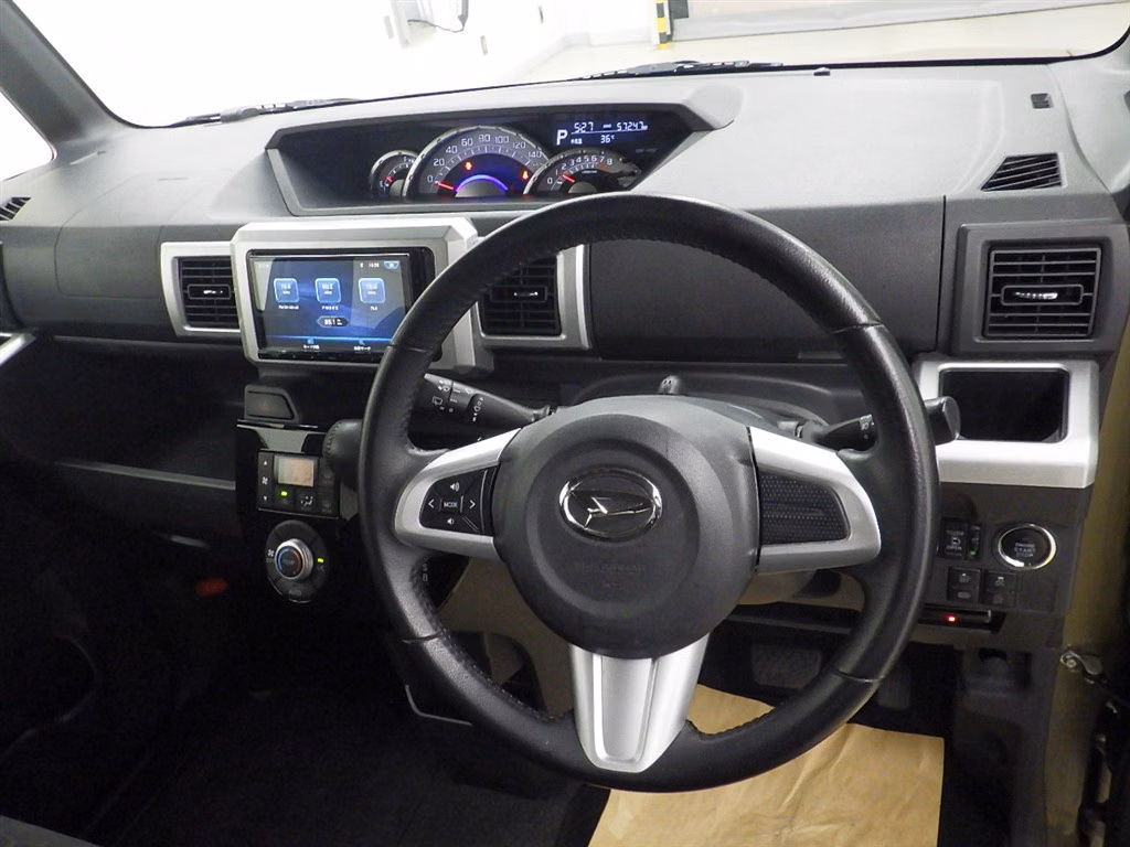 DAIHATSU WAKE