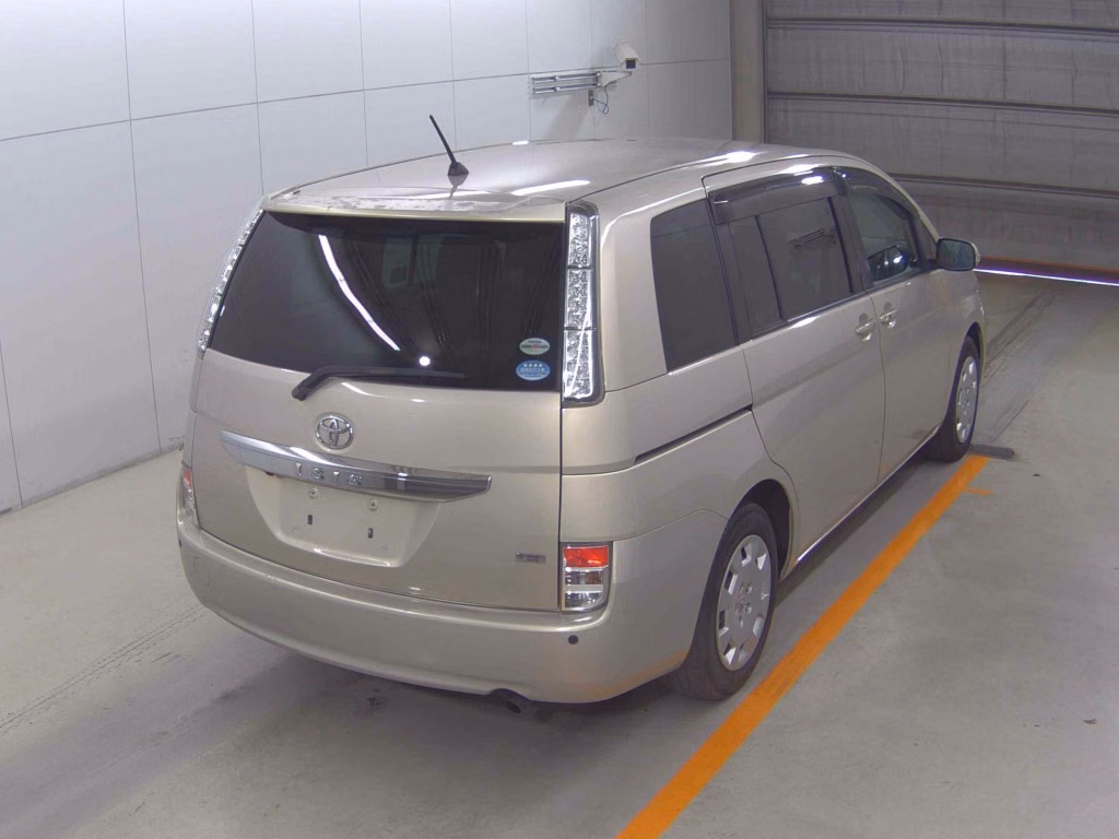 TOYOTA ISIS