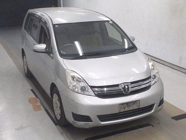 TOYOTA ISIS