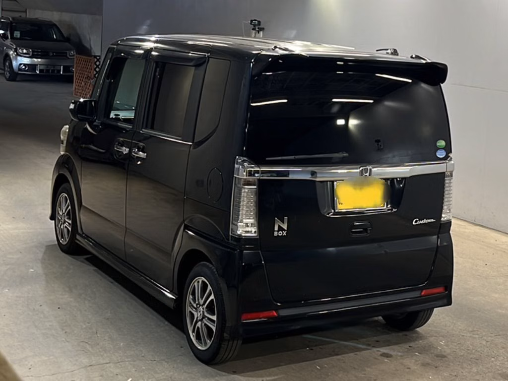 HONDA N-BOX