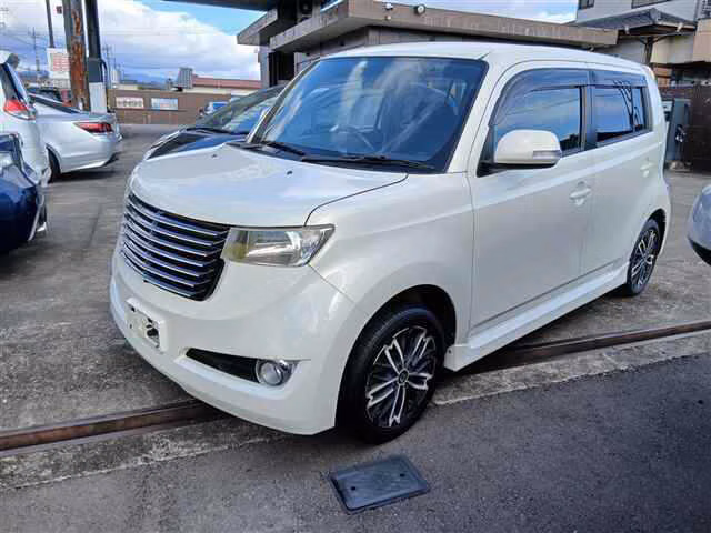 TOYOTA BB