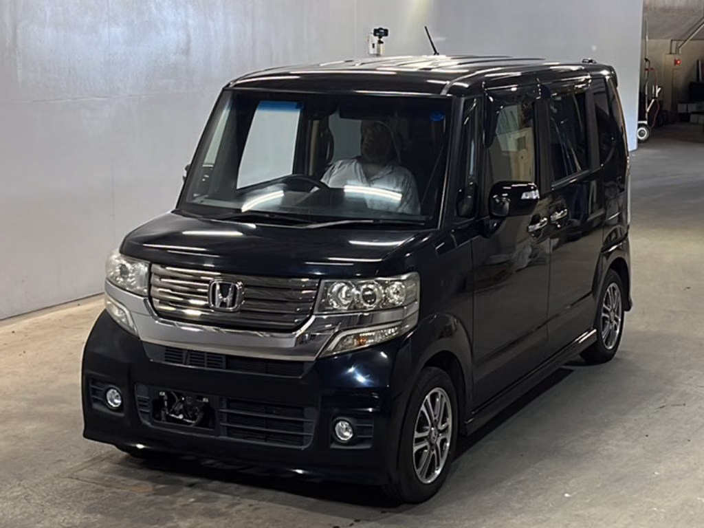 HONDA N-BOX