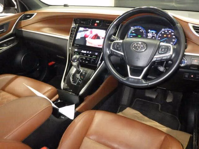 TOYOTA HARRIER