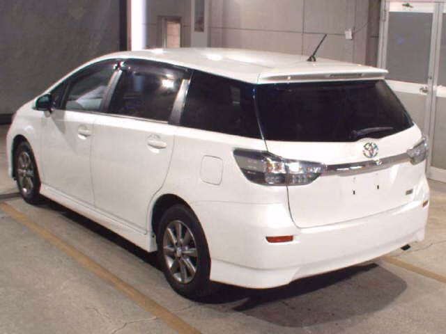TOYOTA WISH