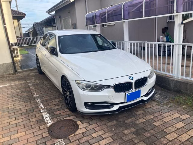 BMW 3-SERIES
