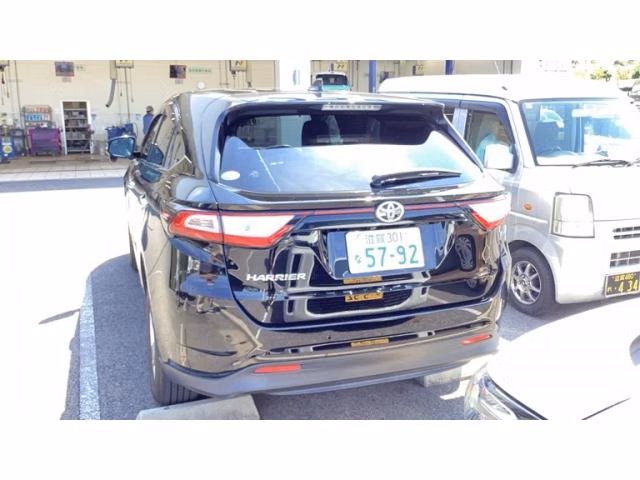 TOYOTA HARRIER