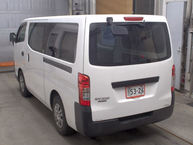 NISSAN NV350 CARAVAN