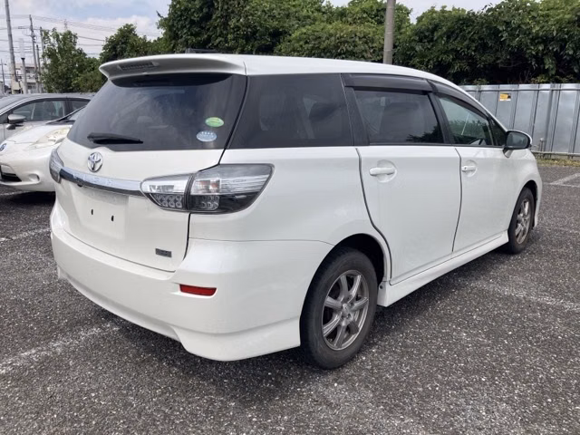 TOYOTA WISH
