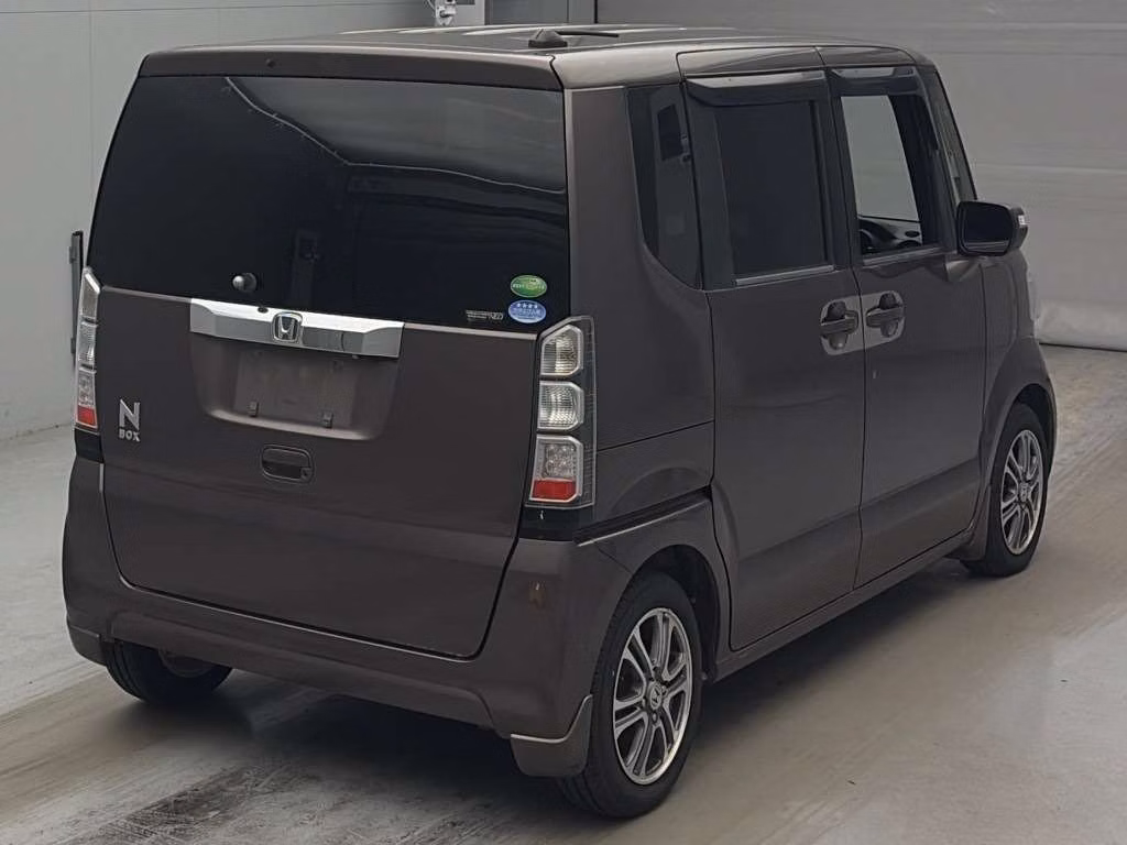 HONDA N-BOX