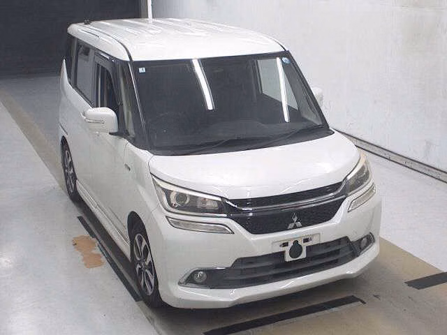 MITSUBISHI DELICA D:2