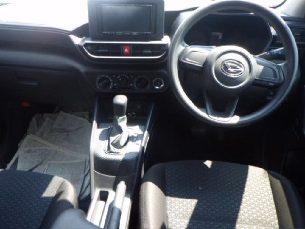 DAIHATSU ROCKY