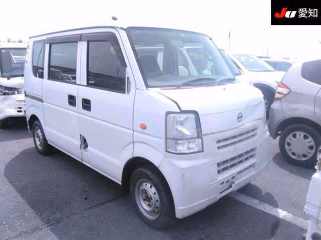 NISSAN NV100 CLIPPER