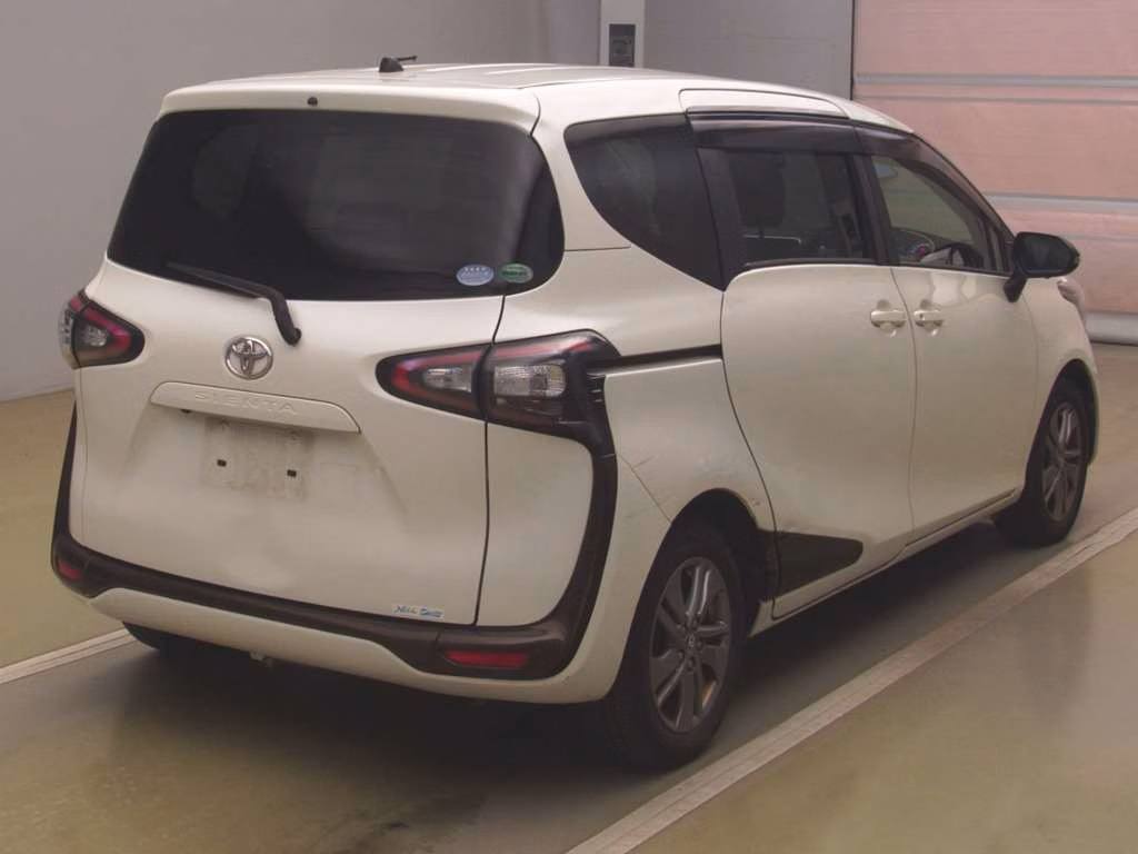 TOYOTA SIENTA