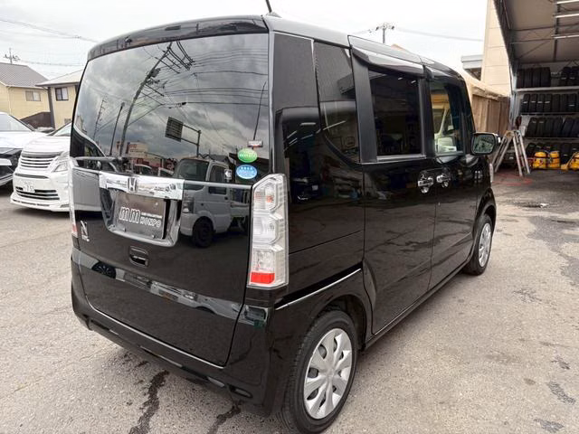 HONDA N-BOX