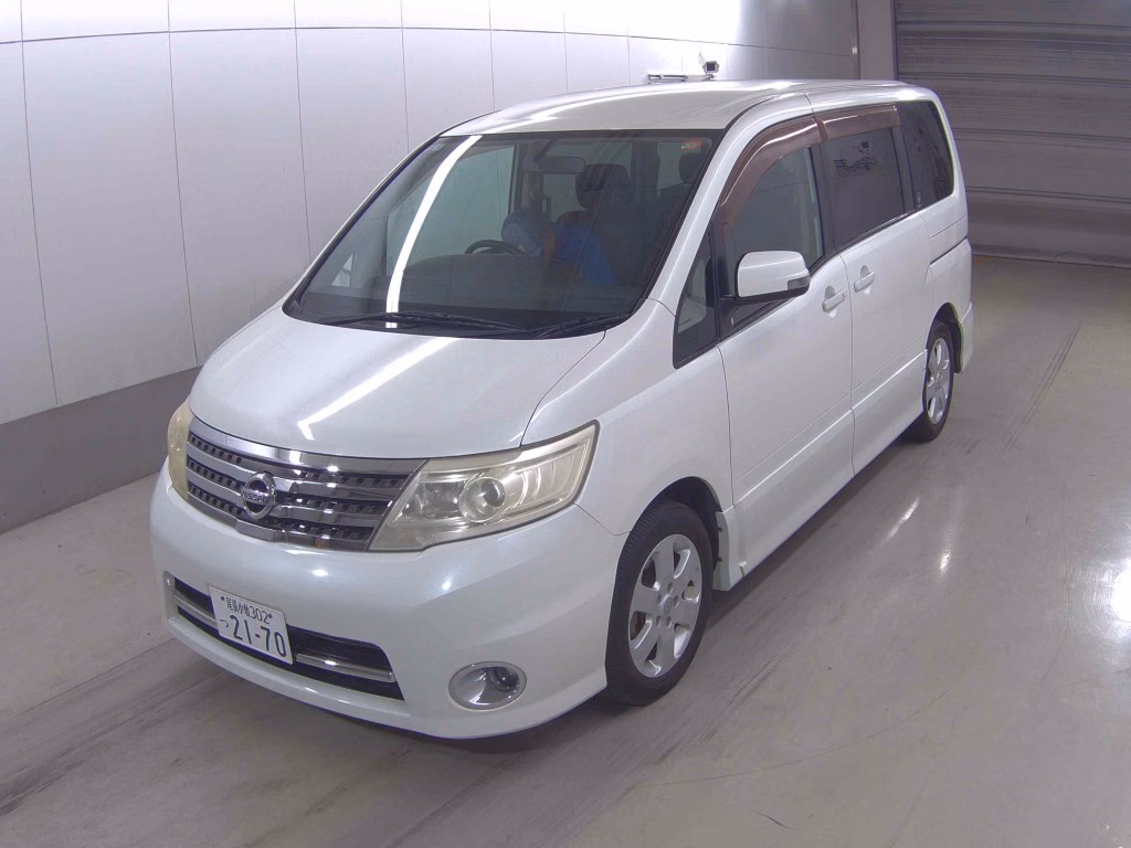 NISSAN SERENA