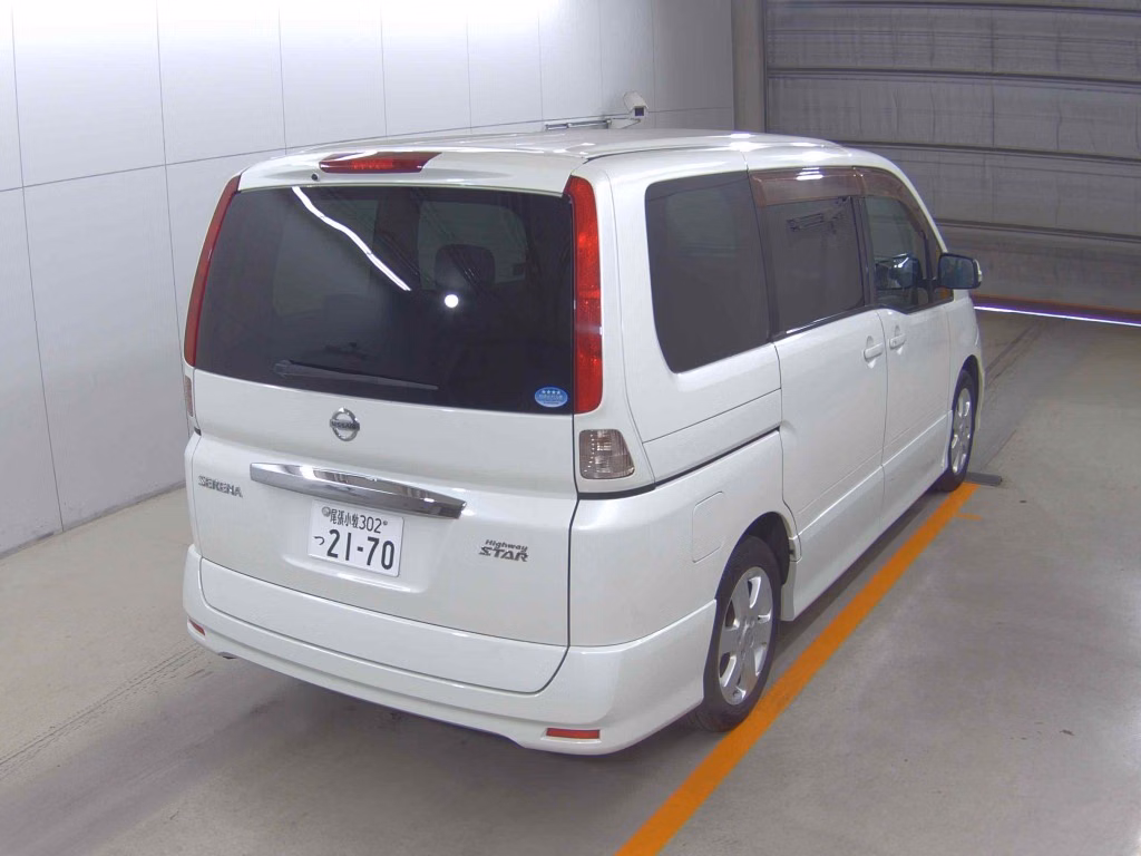 NISSAN SERENA