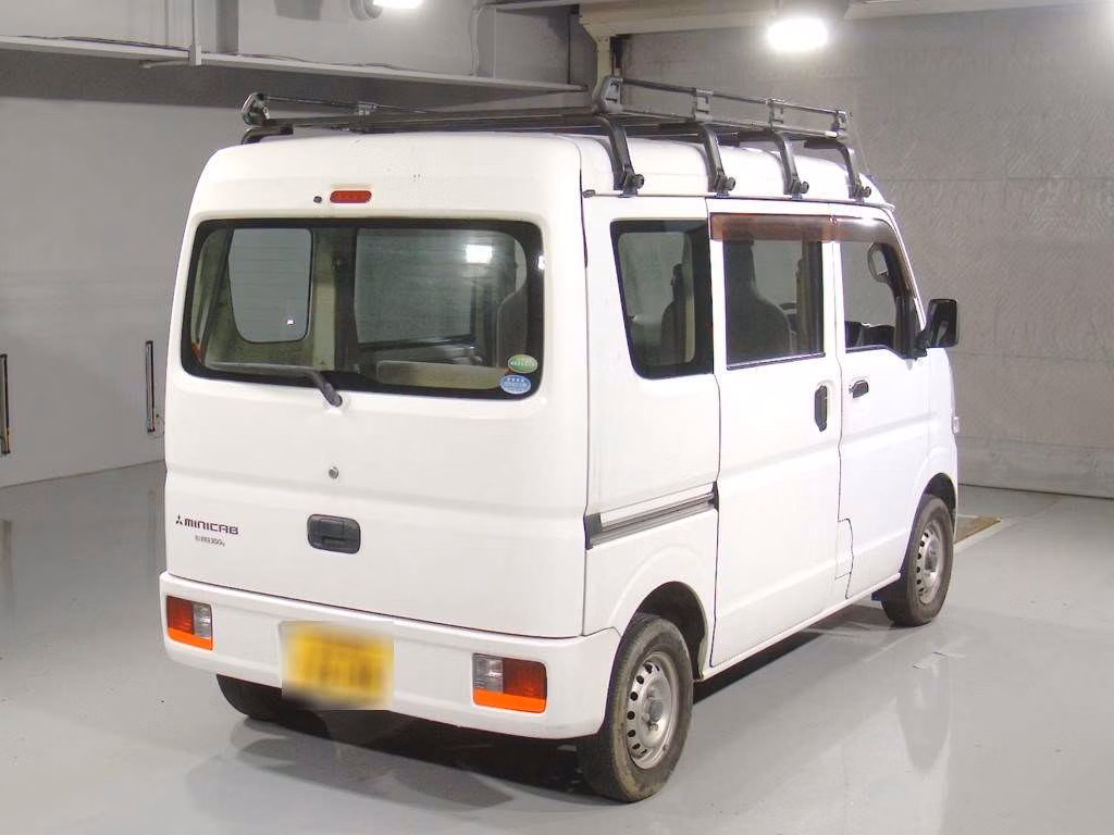 MITSUBISHI MINICAB